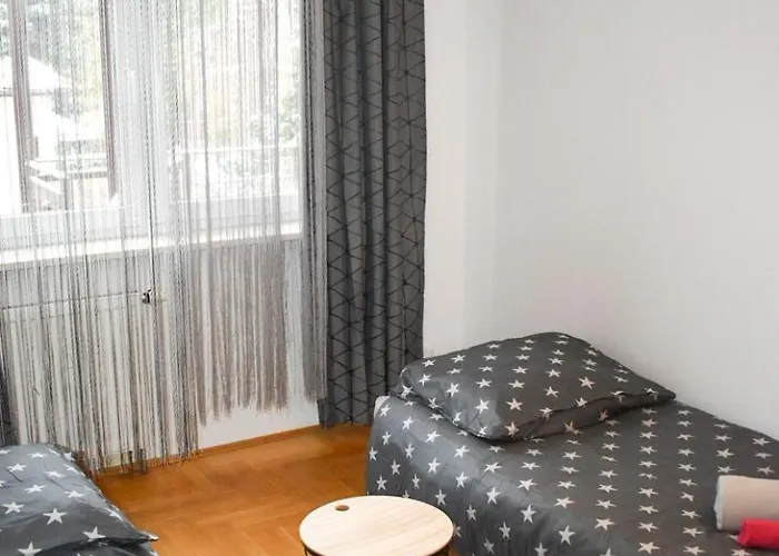 Goscinnie - Jagodowa